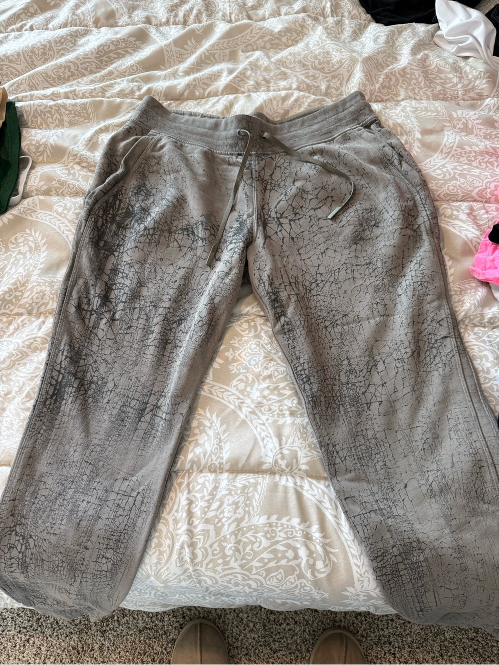 lululemon athletica Gray Crackle-Print Joggers